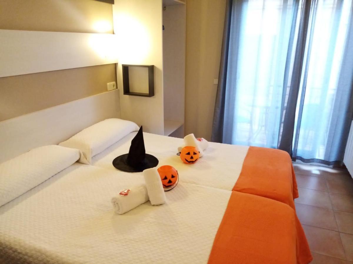 Hostal Termes Sitges Exterior photo