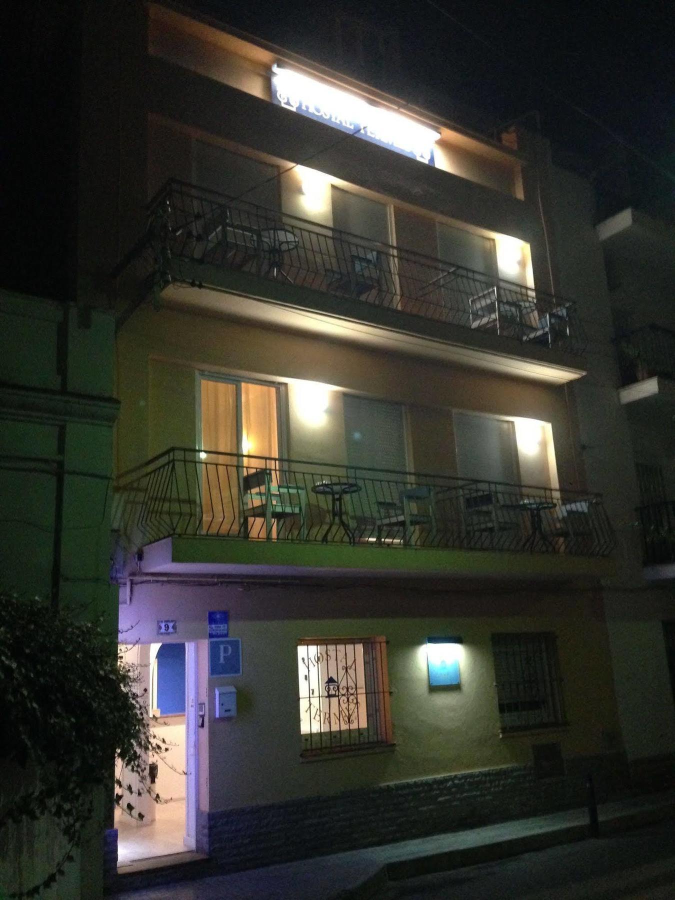 Hostal Termes Sitges Exterior photo