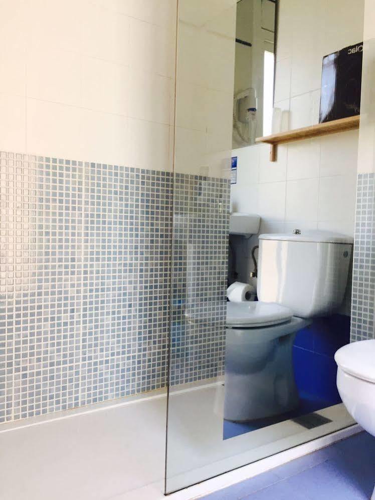 Hostal Termes Sitges Exterior photo