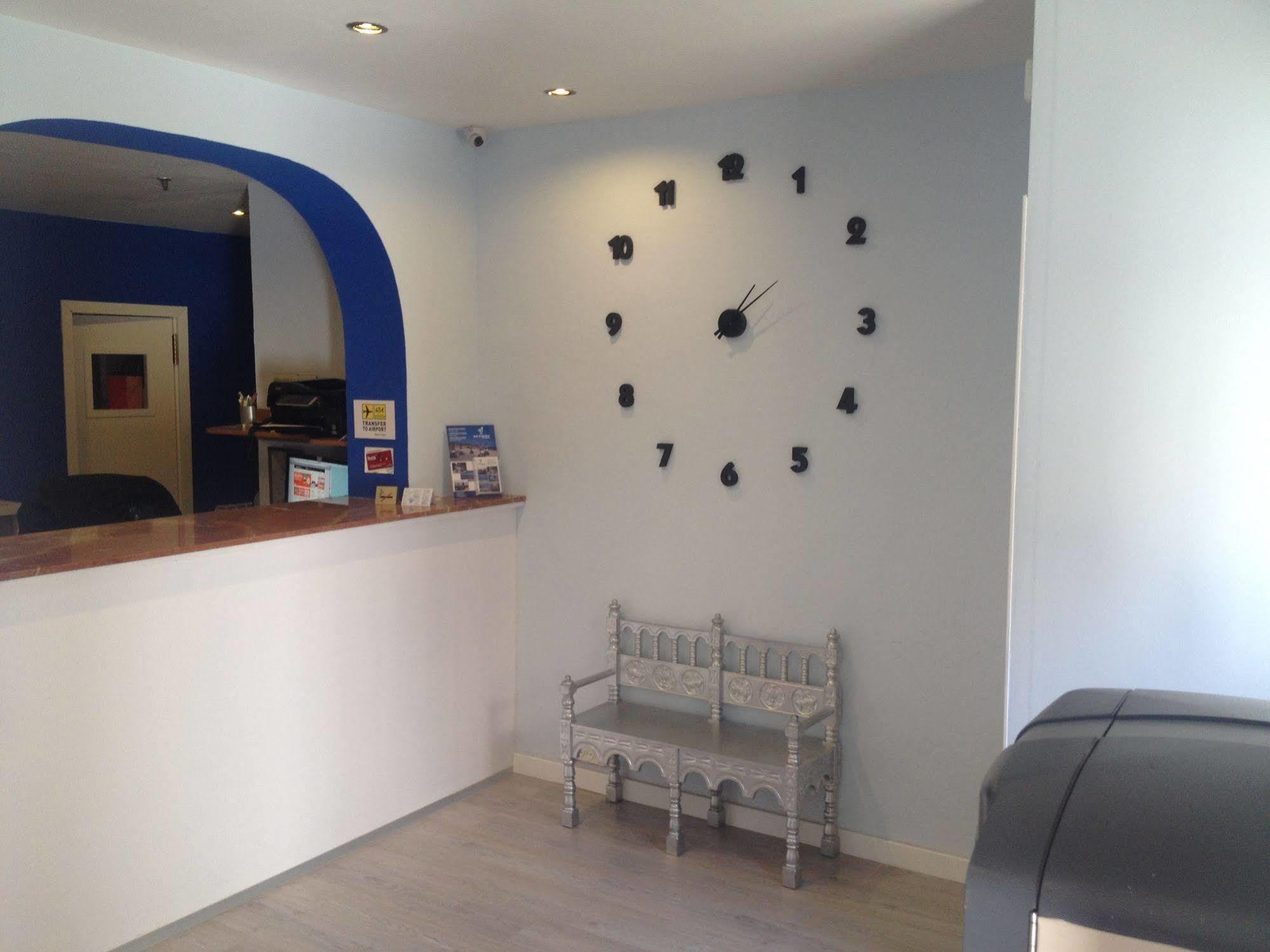 Hostal Termes Sitges Exterior photo