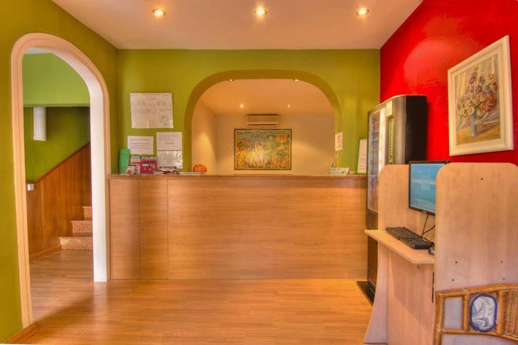 Hostal Termes Sitges Exterior photo