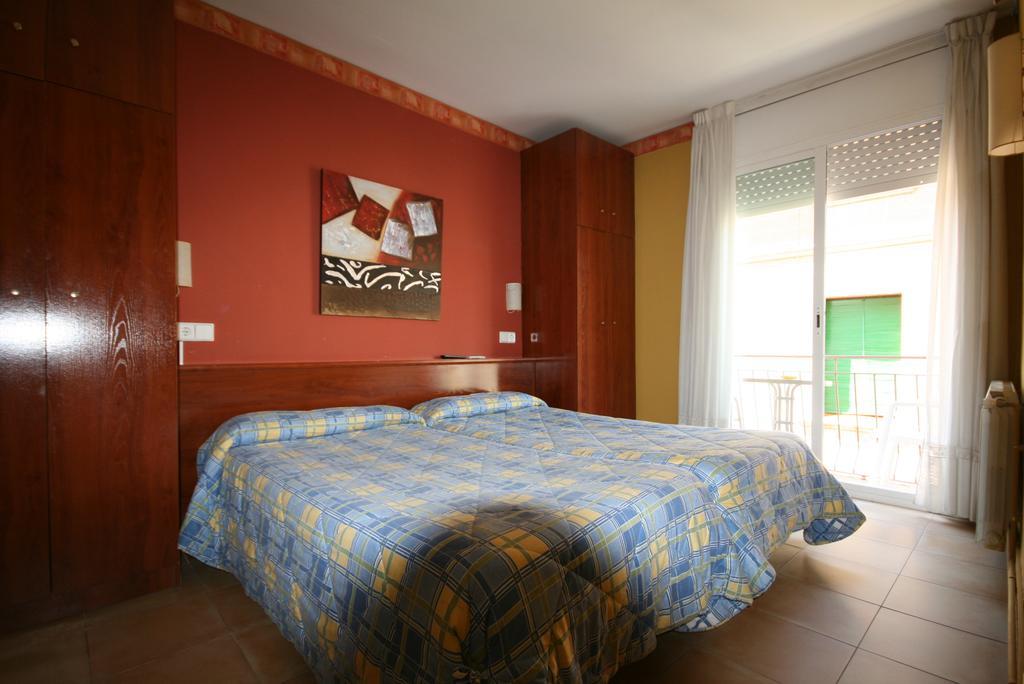 Hostal Termes Sitges Exterior photo