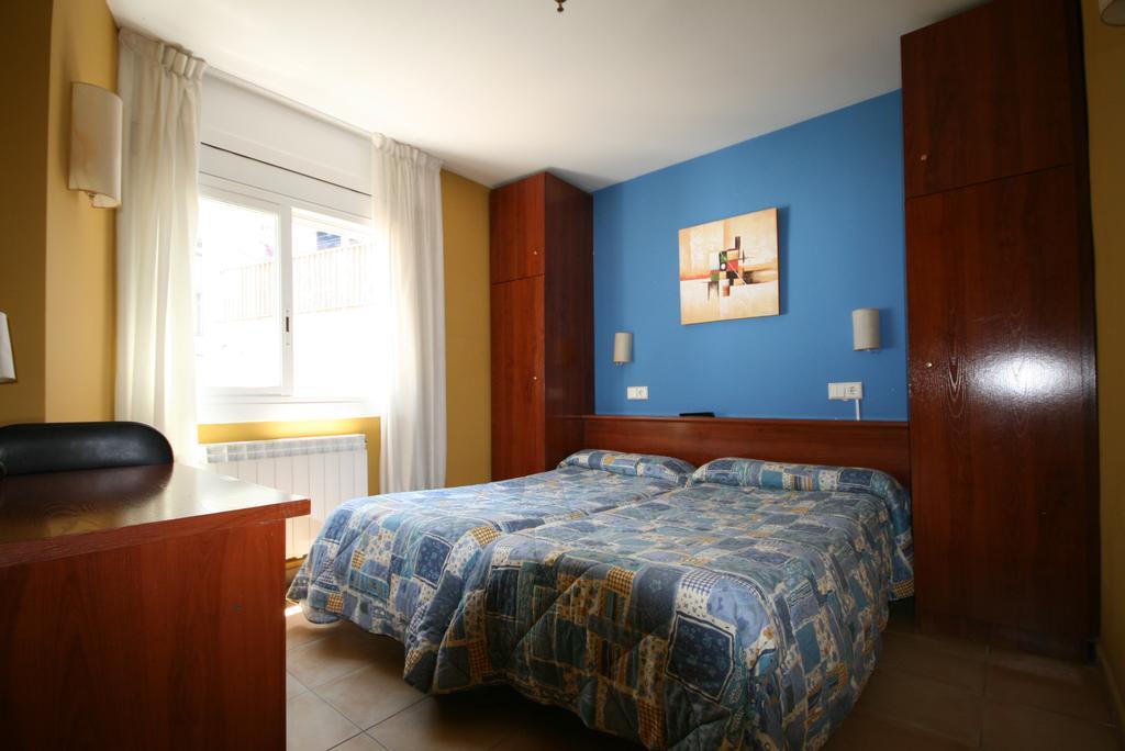 Hostal Termes Sitges Exterior photo